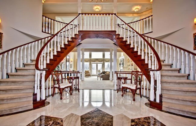 Ghost Lake Manor House - Foto 4