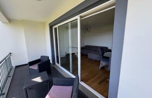 NICE and MODERN FLAT NEAR AIRPORT - Foto 24