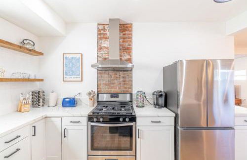 Luxury 4-bed home in Riverside Heights! - Foto 10