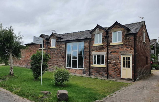 Martin Lane Farm Holiday Cottages - Photo 49