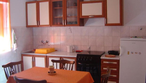Apartments Grgorinić - Ground Floor - Photo 4