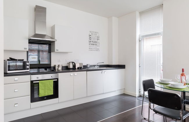 2bed Apt -king Bed -free Parking - Family Friendly - Foto 9