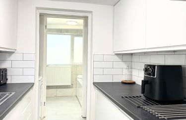 Entire 5 Bed New Home - Southampton Centre - 4BDRM - Foto 59