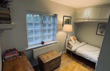 Castle Hill Guest House - Photo 8