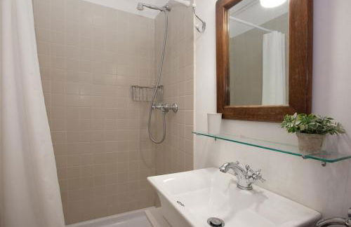 Letsgo Camp Nou Apartment - Photo 15