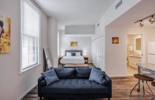 CozySuites at Sky Central - Foto 22