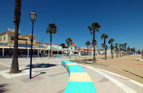 Gran adosado de esquina muy cerca de la playa en la Antilla - Foto 44