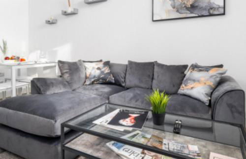 Modern Two Bedroom Apartment - Netflix - Balcony - Secure Parking 2MC - Foto 38