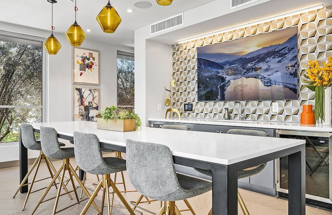 Global Luxury Suites Irvine - Foto 35