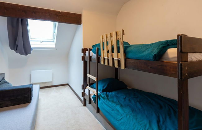 Typical Ardennes Chalet With hot tub - Foto 6