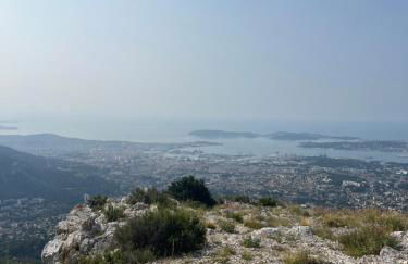 Hauteurs de Toulon : Charmant studio piscine - Foto 25