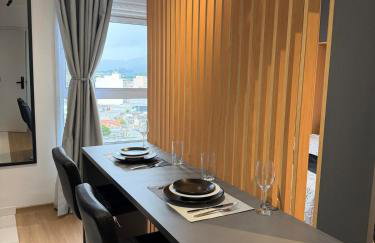 Studio 63 novo, luxuoso e completo com ar condicionado e cama Queen Size - Centro Mogi - Até 4 Pessoas - Foto 45