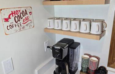 Pool Arcade Mtn Views Lake George Home Retreat WFH - Foto 12