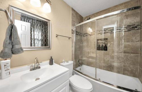 Cozy 3BR Retreat Near NASA and Hobby Airport - Foto 28