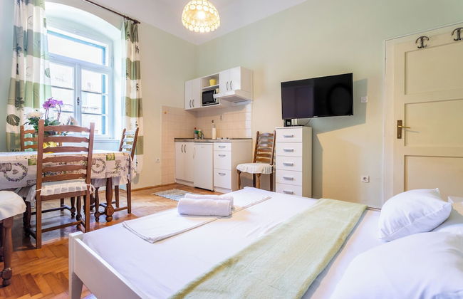 Traditional apartment Bacvice, 3 min walk to the beach - Foto 6