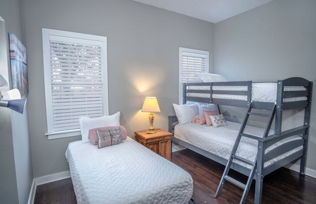 Southtown Classic 3br/2ba Mins From Downtown - Photo 11