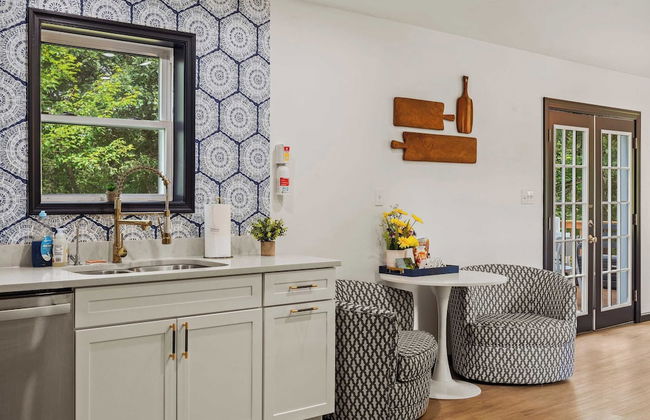 For Lake Sake by Avantstay Lakefront + Hot Tub + View - Photo 23