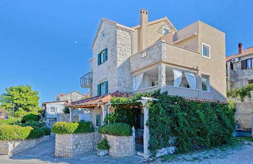 Art Apartments Postira - Photo 20