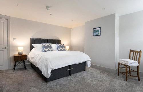 Period Henley 2 bed apt with parking for 1 car - Foto 7