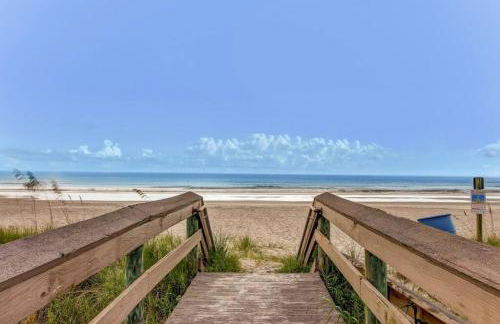 Tropical Beach Bungalow Down - Backyard - Grill - Across Street from Beach - Foto 22