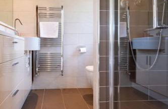 Stunning 5-bed 3-bath house close to the sea! - Foto 22