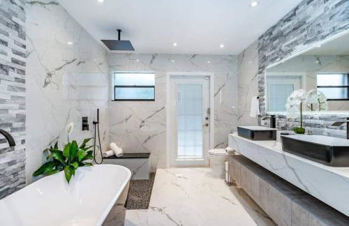 Lux House Heated Spa & Free Boat Tour! - Foto 29