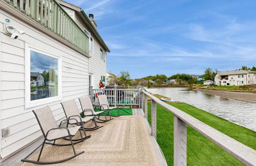 Campbell Lake Escape - Photo 2