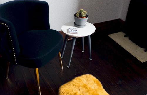 Beautiful, traditional 2 bed flat w free parking - Pass the Keys - Photo 32