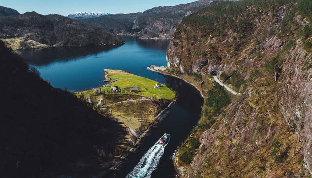 Bergen and Oster Fjords + Mostraumen Canal Cruise - Foto 3, Admire the views of the Norwegian fjords