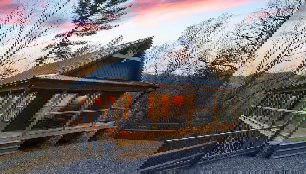 The Gathering Place 3 Bedroom Cabin by RedAwning - Foto 1, Imagem principal