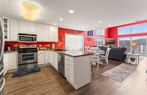 Family-friendly Home Hot Tub Lake View & Pool Access - Foto 13