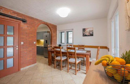 Cozy Home In Prolozac Donji With Wifi - Foto 8