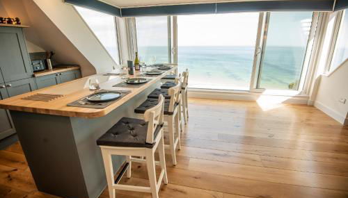 Marston Penthouse - Photo 1