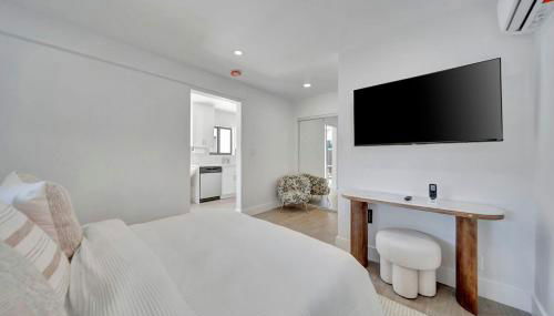 Waterfront Unit #1 20 Min Walk to Beach and Shops - Foto 5