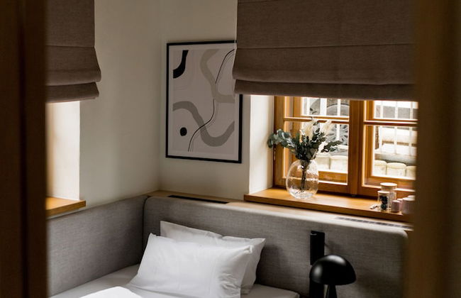 Bob W Peterhof - Photo 9