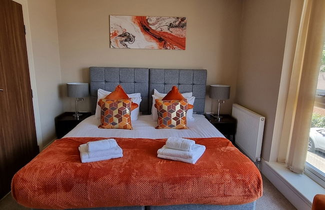 Town Center 4 Bedroom 4 bathroom House - Foto 12