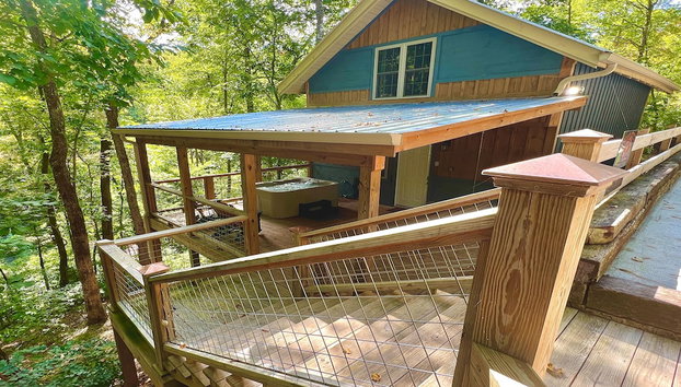 Bigfoots Hideaway - Photo 2, Primary image