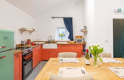 Funzi- Private Norfolk Retreat dog friendly garden - Photo 26