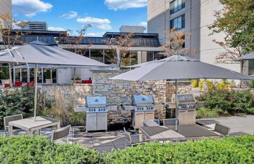 Fantastic 2 BR Apt + Den @Crystal City With Gym - Foto 29