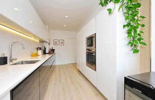 Prestige Sunset Carcavelos Beach - Checkinhome - Foto 9