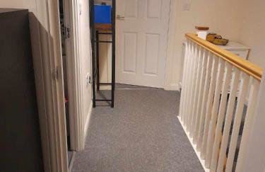 Silverstone White House - Photo 15