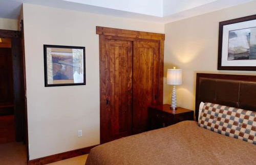 Luxury Northstar Home| hot tub| walk to ski lifts - Foto 19