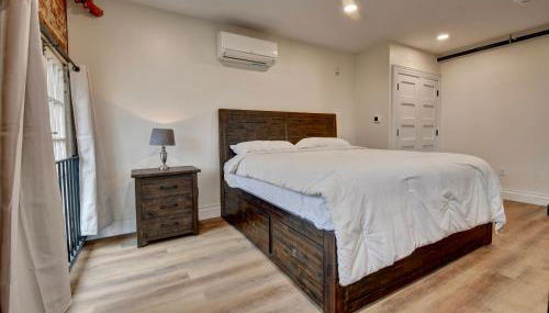 Kaufman Suite- BY BUSY INTERSECTION - Foto 4