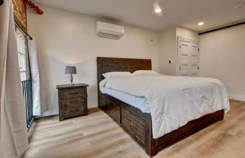 Kaufman Suite- BY BUSY INTERSECTION - Foto 4