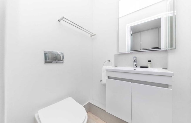 Stunning Studio Apartment With Balcony, Woodstock! - Foto 13