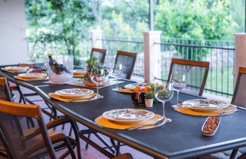 Villa Eleona with private pool and garden - Photo 40