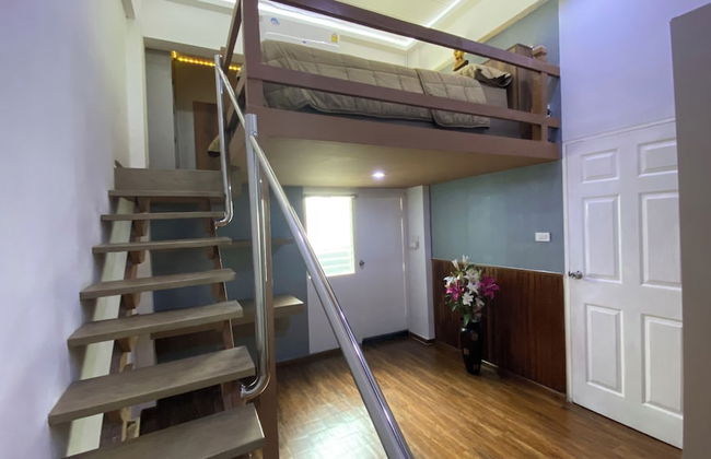 The Loft Living Space - Photo 14