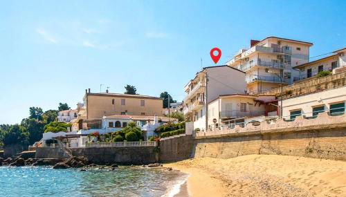 2 Bedroom Cozy Apartment In Staletti - Photo 2