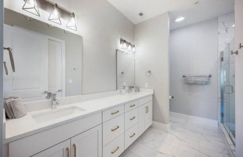 Luxury Downtown Loft - Balcony and Rooftop Bar! - Foto 19