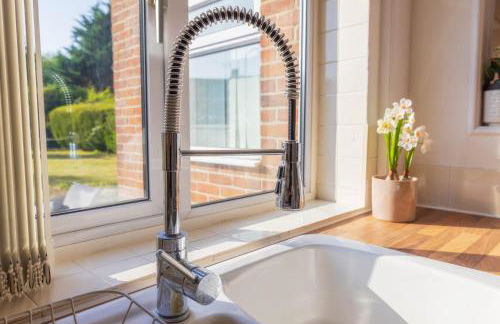 The Secret Garden - West Sussex - 3BR House with Drive - Foto 11